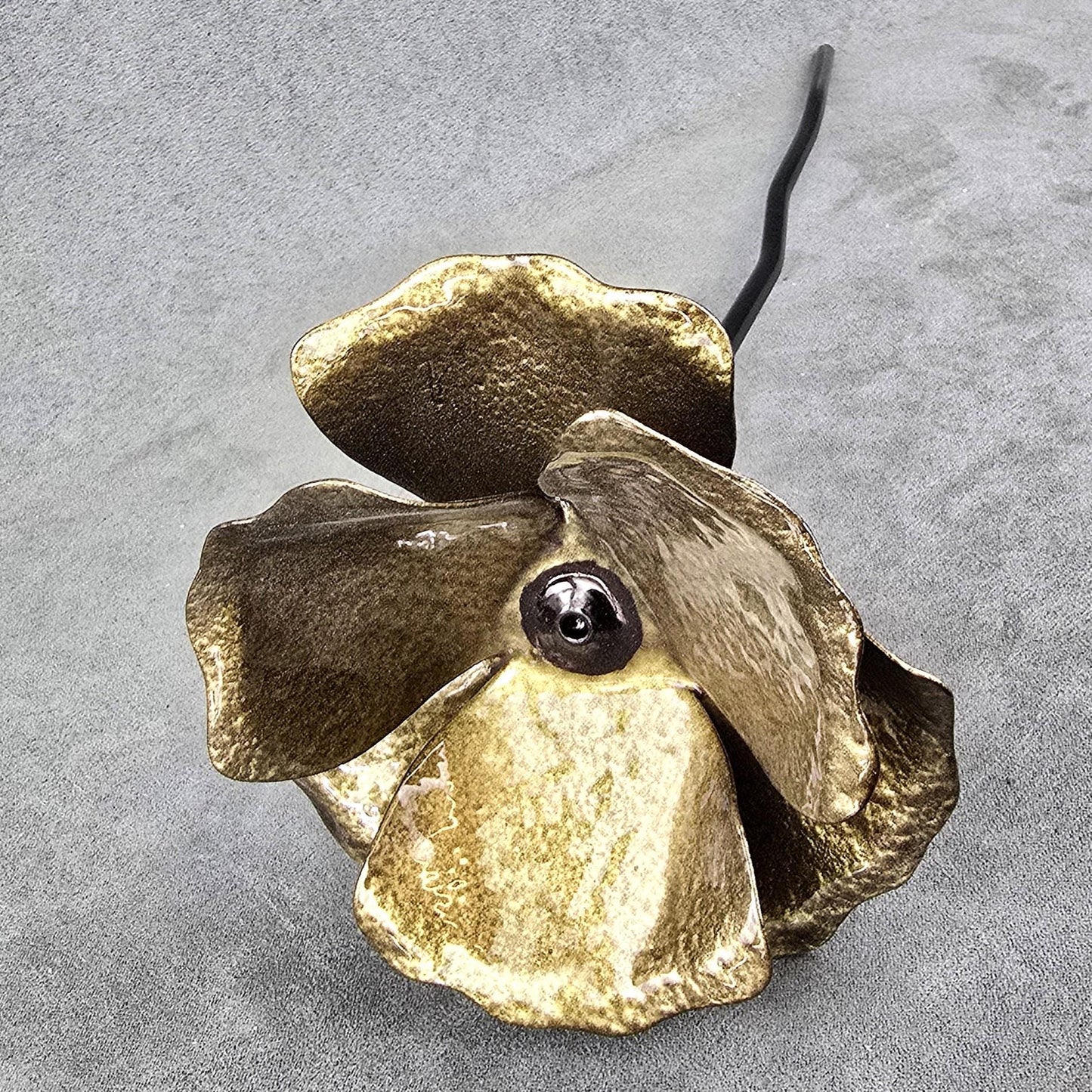Bronze - Metal Steel Poppy Flower Garden Remembrance  Day Anniversary Handcrafted Gift
